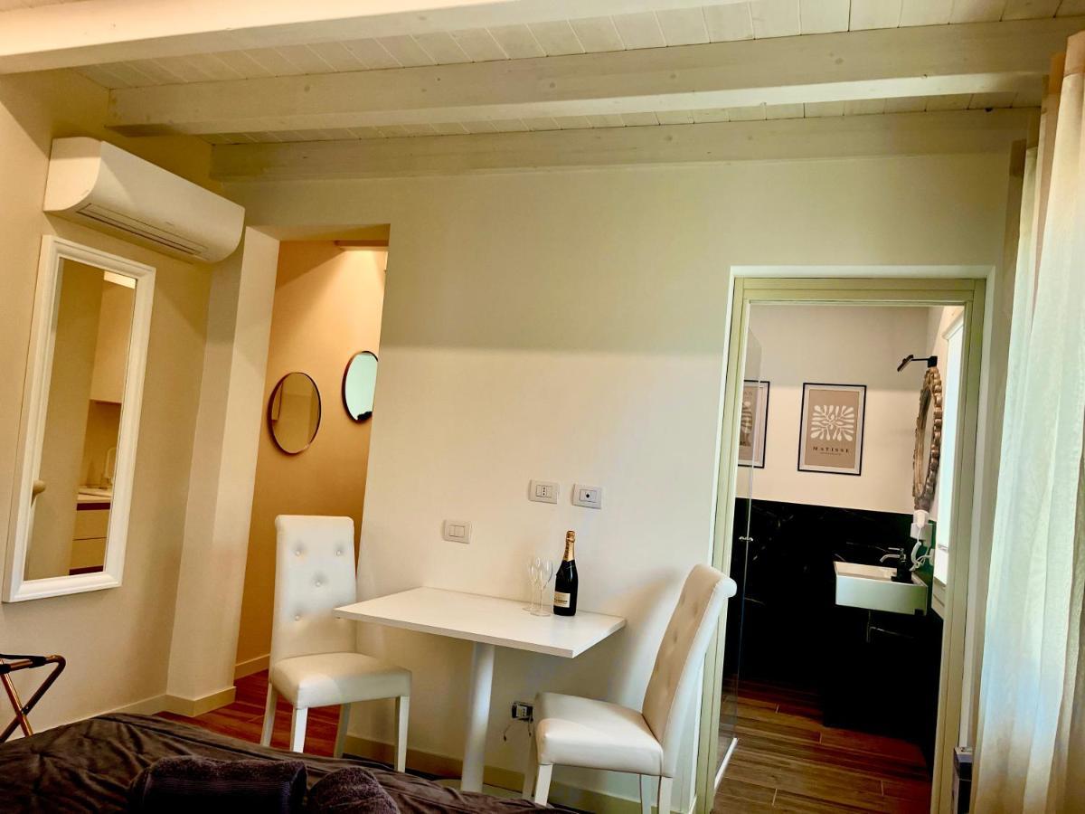 Star Soave Rooms - Locazione Turistica Exteriör bild