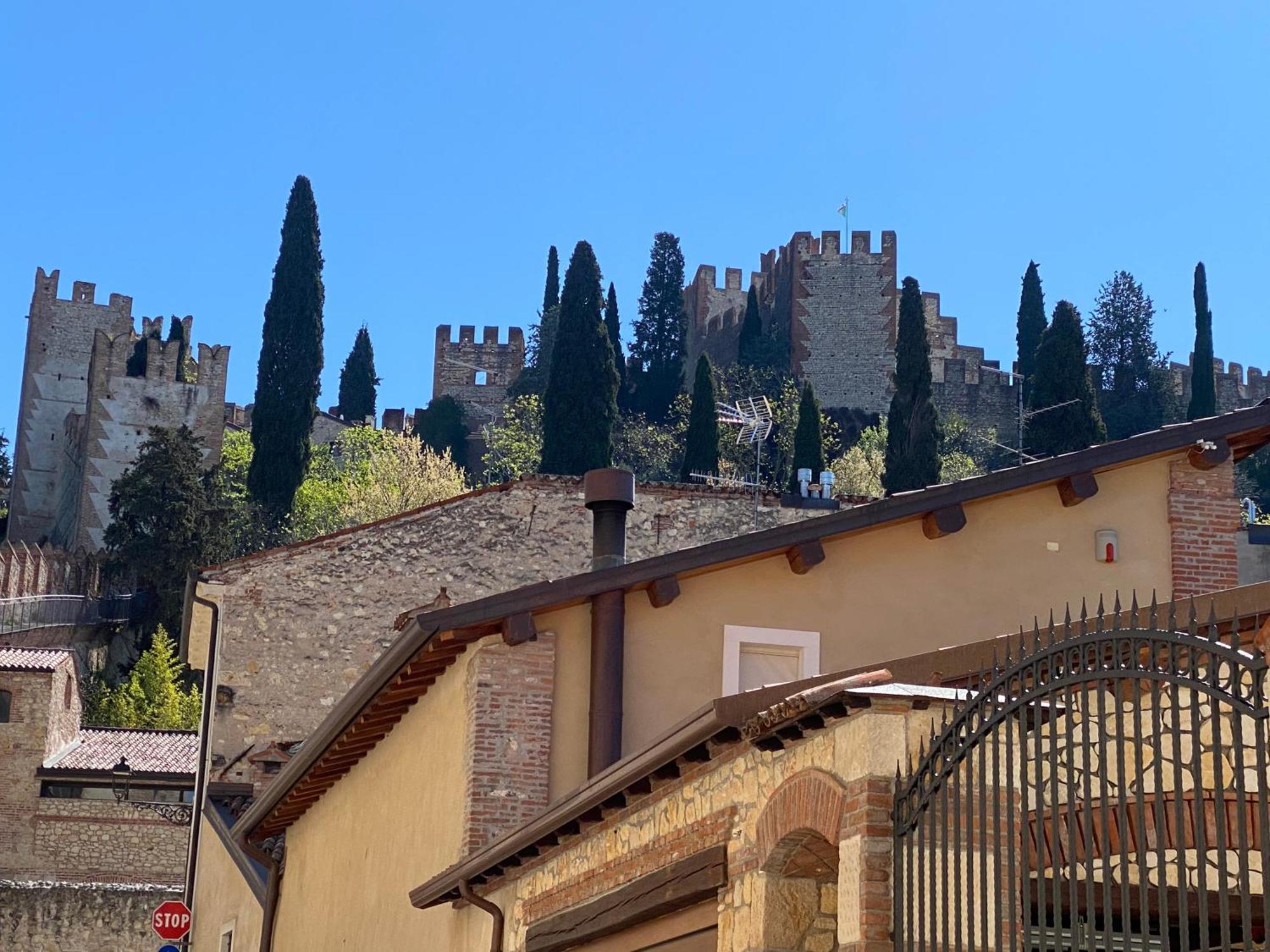 Star Soave Rooms - Locazione Turistica Exteriör bild